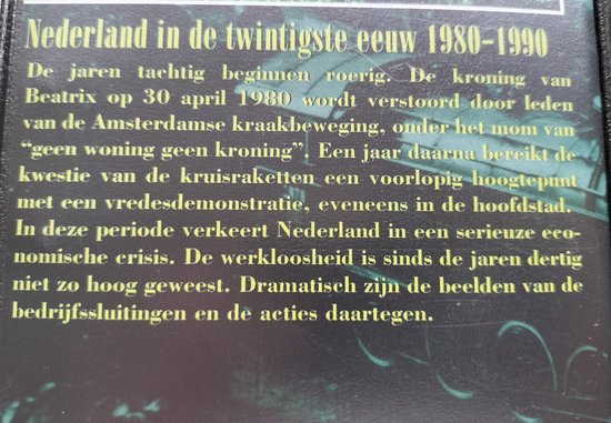 VHS Nederland in de twintigste eeuw ( 1900-2000) 10 Orginele VHS Tapes.