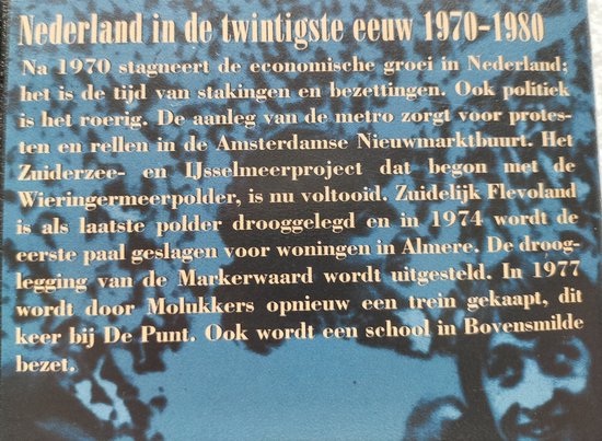VHS Nederland in de twintigste eeuw ( 1900-2000) 10 Orginele VHS Tapes.