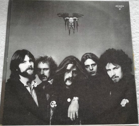 Eagles – One Of These Nights (1976) LP heeft een paar haarlijntjes
