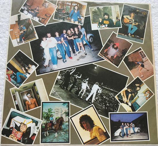 Saga - Worlds Apart (1981) LP= als Nieuw