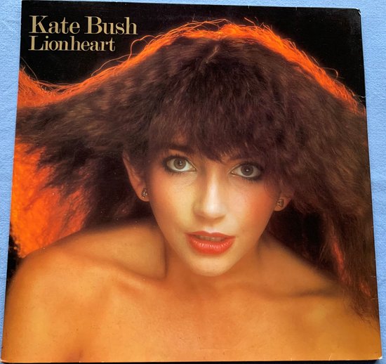Kate Bush ‎– Lionheart 1978 LP is in Nieuwstaat. Hoes  zie Foto's