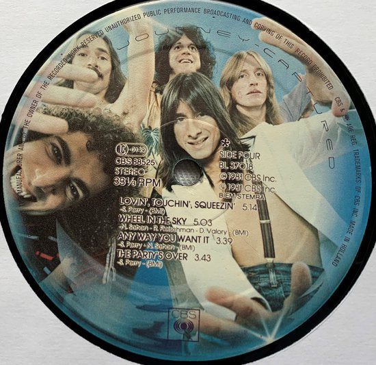 JOURNEY CAPTURED 1981 2XLP beiden zijn in Nieuwstaat. Hoes zie Foto's