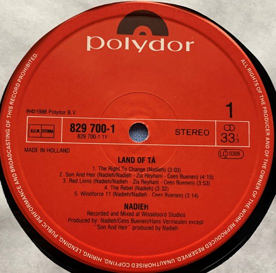 Nadieh – Land Of Tá 1986 LP  is in Nieuwstaat . Hoes zie Foto's