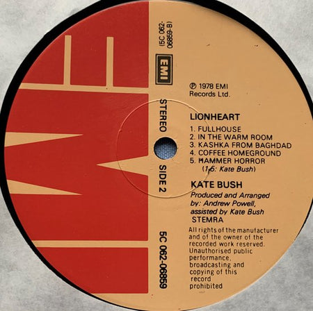 Kate Bush ‎– Lionheart 1978 LP is in Nieuwstaat. Hoes  zie Foto's