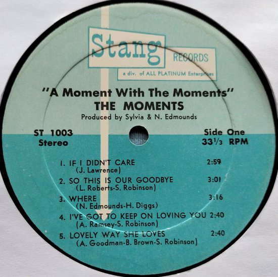 The Moments - A Moment with the Moments (1970) LP = als nieuw