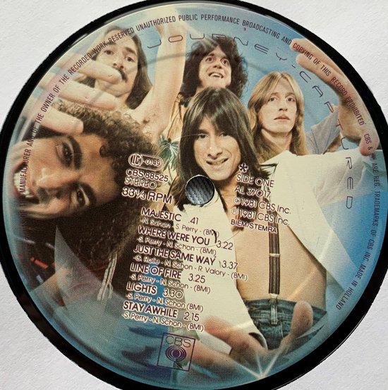 JOURNEY CAPTURED 1981 2XLP beiden zijn in Nieuwstaat. Hoes zie Foto's