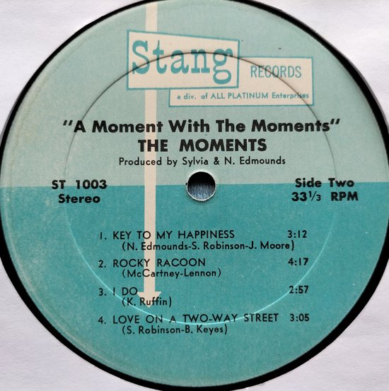 The Moments - A Moment with the Moments (1970) LP = als nieuw